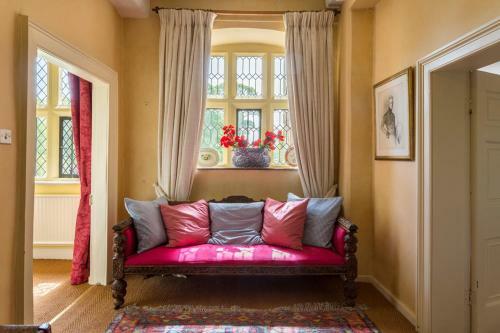 Agroturismo Llong Chateau Sleeps 14 Wifi