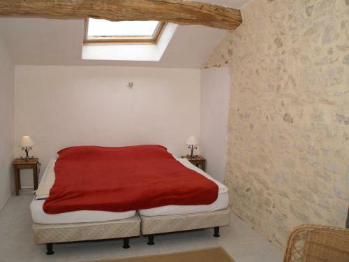 Peaceful Holiday Home In Saint-macoux With Swimming Pool