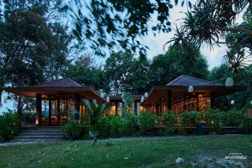 Hotel Arumdalu Private Resort