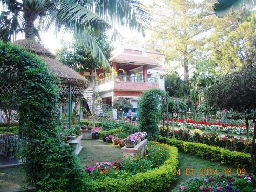Hostal Rater Tara Diner Rabi Guest House