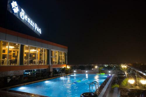 Hotel Benzz Park