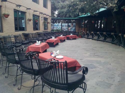 Hotel Aamod At Shoghi