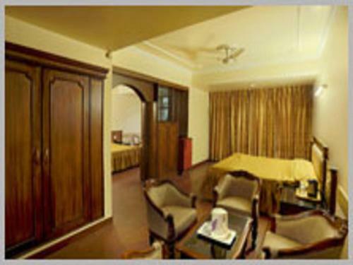Hotel Subash International