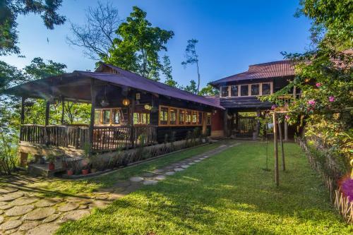 Hotel Munlom Nature Resort