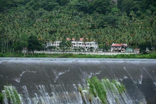 Hotel Orchard Valley Resort