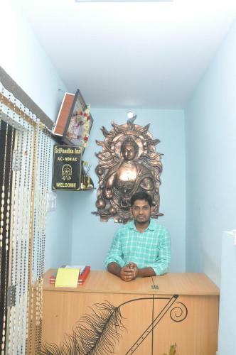 Hostal Sripaadha Inn Kanipakam