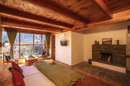 Zostel Homes Cheog (shimla)