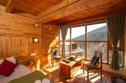 Zostel Homes Cheog (shimla)