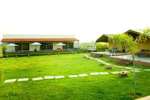Hotel Zeal Tadoba Resort