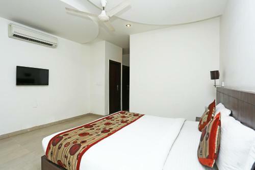 Capital O 3600 Hotel Royal Windsor