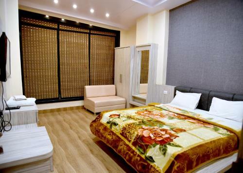 Albergue Hotel Swarat Inn