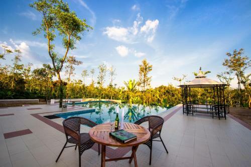 Hotel Eka Resort