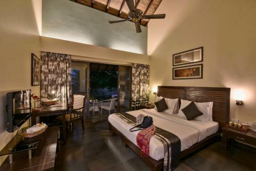 Hotel The Fern Samali Resort