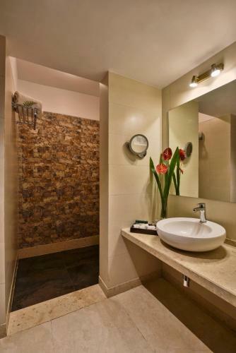 Hotel The Fern Samali Resort