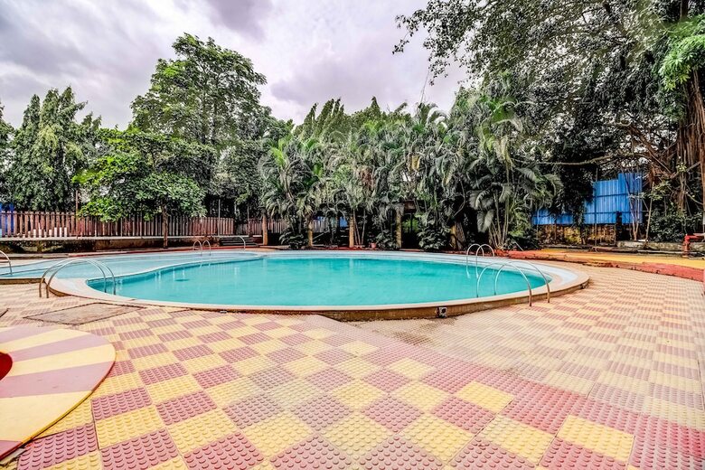 Hotel Dhuri Resort