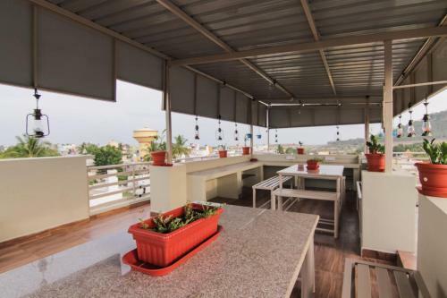 Hotel Oyo 13649 Megalahatti Ventures