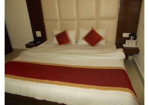 Hotel Royal Stay Near Mall Road