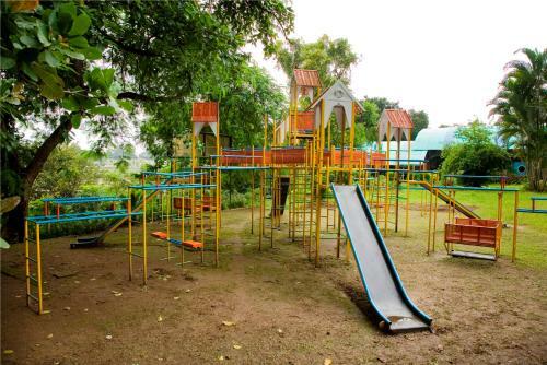 Hotel Vits Kamats Resort, Silvassa