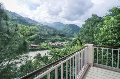 Oyo 47959 Hotel Prosperity & Restaurant