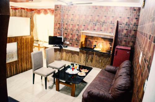 Hotel Aryan