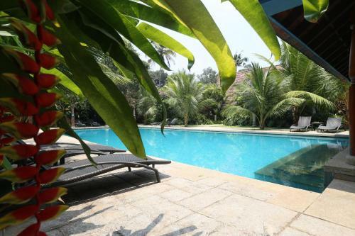 Villa Indian Summer House