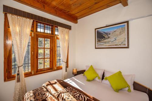 Villa Zostel Homes Kotgarh (shimla)