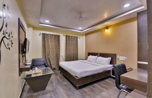 Hotel Puneet International