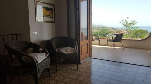 Apartamento Anna: Ampio Appartamento Con Terrazza Vista Mare