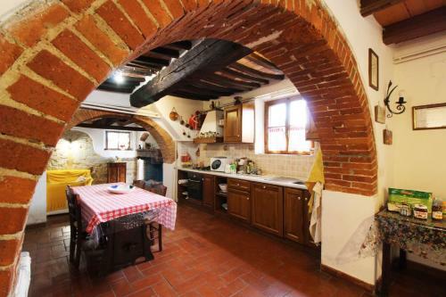 Castiglione Della Pescaia Villa Sleeps 12 Pool Wifi