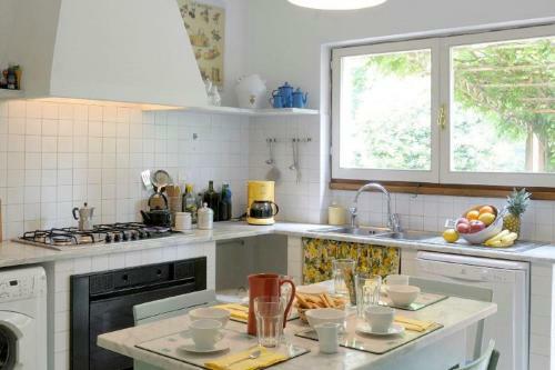Marina Dei Ronchi Villa Sleeps 14 Pool Air Con Wifi