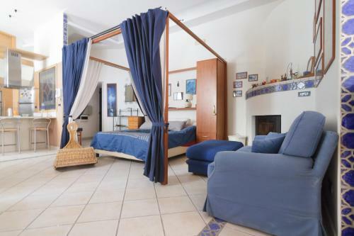 Antignano Halldis Apartment