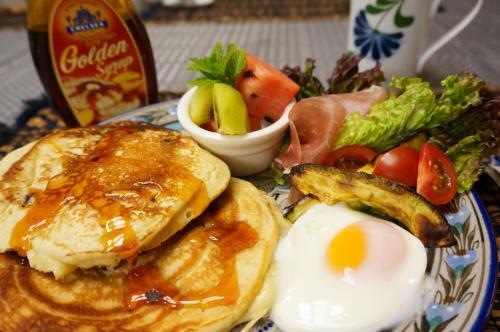 Atelier Bee's Knees Bed & Breakfast