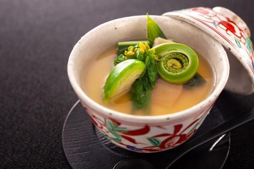 Yamanakaonsen Ohanami Kyubei