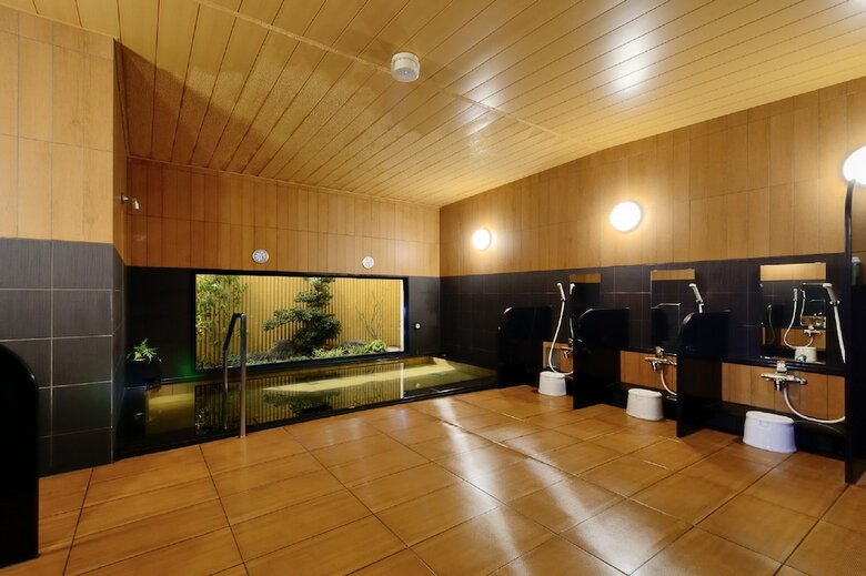Hotel Route Inn Takamatsu Yashima