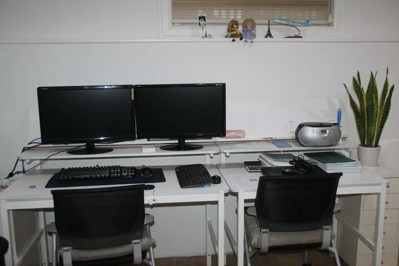 Hostal All In One Guesthouse