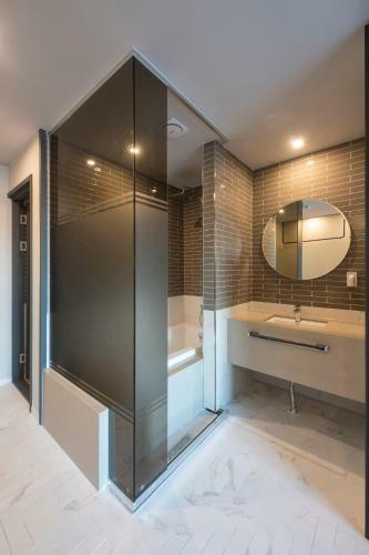 Brown-dot Hotel Guseo