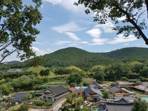 Hostal The Way To Royal Tomb