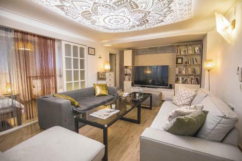 Bj- 7 Free Services With Cozy Home