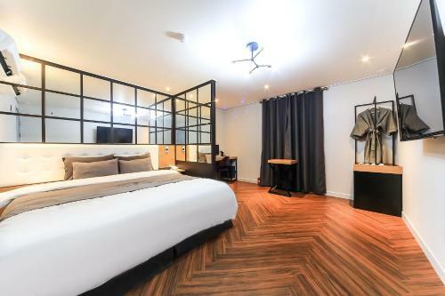 Busan Station View Hotel