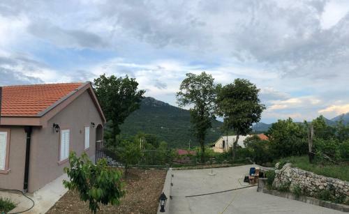 Hostal Guesthouse Djukanovic