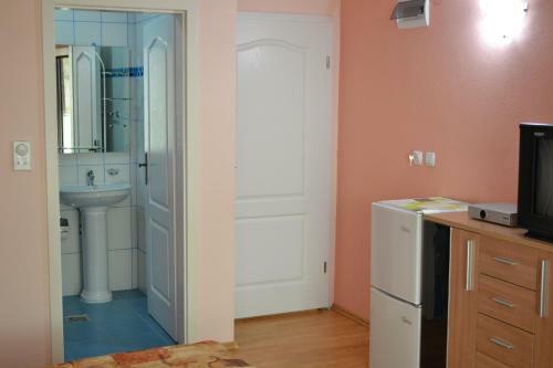 Hostal Apartments And Rooms Mila