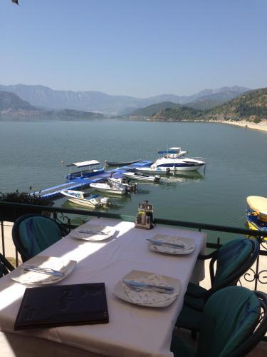 Apartmens Gjoni