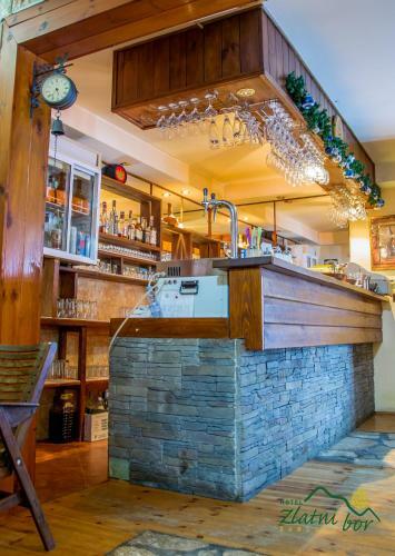 Hotel Zlatni Bor