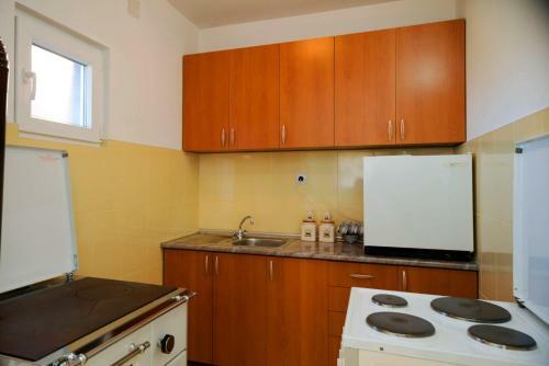 Apartments Zori?