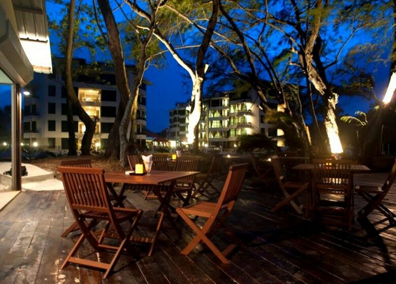 Apartamentos Samsuria Beach Resort & Residence