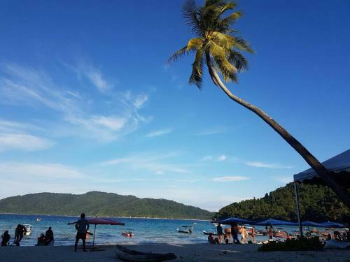 Perhentian Island Cocohut Long Beach Resort