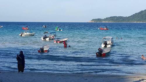 Perhentian Island Cocohut Long Beach Resort