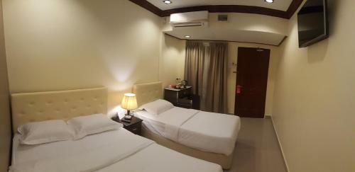 Hotel Al Safina Kijal Beach Resort