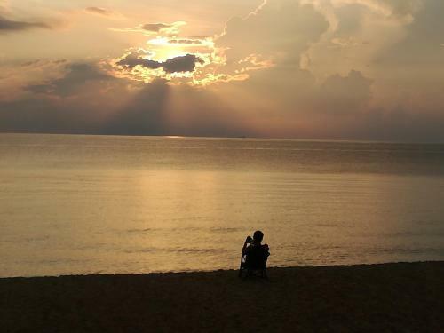 Hotel Al Safina Kijal Beach Resort