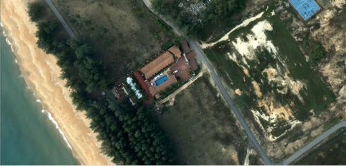 Hotel Al Safina Kijal Beach Resort